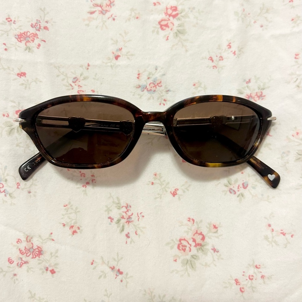 Retired Vintage 90s Brighton sunglasses Y2K CBK Carolyn Bessette Kennedy